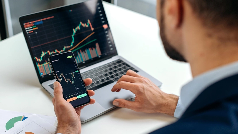 Plataforma de Trading de BTC +650 eCran